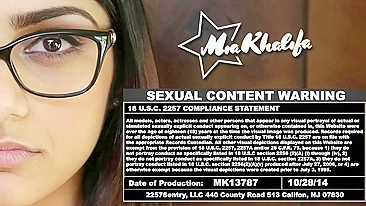 Gostosa árabe Mia Khalifa e madrasta cavalgam pauzão enorme