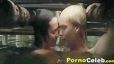 Alicia Vikander em cenas nuas e eróticas de celebridade