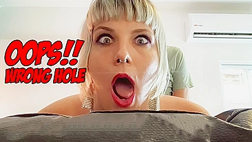 Cara arromba o cu de outra vadia amadora após boquete top