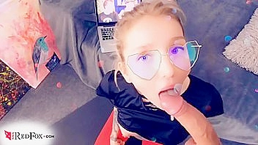 Garota de ioga para exercícios pra curtir pornô amador