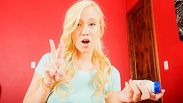 Filha loira aprende safadezas com sexo taboo com o pai