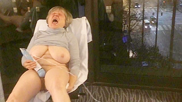 Mãe de 60+ se masturbando! MELHORES 12 GOZADAS DE TODAS