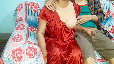 Cara desi filma pornô indiano de bhabhi distraída de camisola vermelha