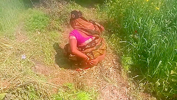 Cavalgar no pau da bhabhi desi é o melhor da caminhada pro indiano