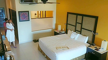 Beleza indiana arrastada pra foda espontânea com devar desi no hotel