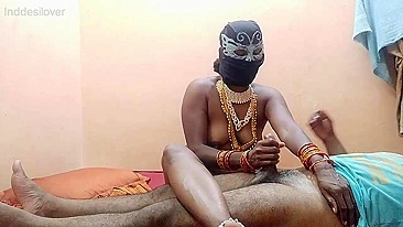 Bhabhi depravada e namorado indiano da irmã sempre arrumam tempo pro sexo