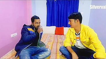 Bhabhi é gostosa e devar indiano com amigo não resiste meter nela