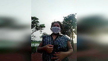 Mendiga safada mostra tetas grandes por grana