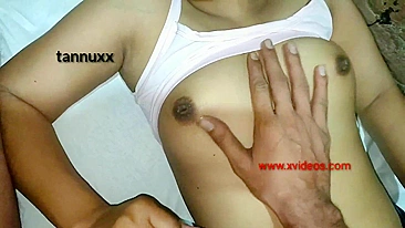 Bhabhi sexy testa pau de devar indiano com buceta peluda em close