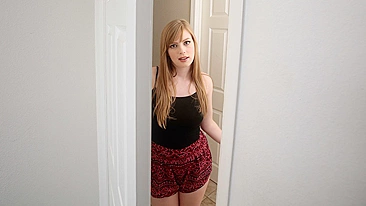 Irmã vadia e irmão tarado se pegam no quarto dela