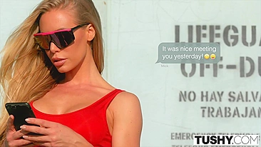 Deusa loira Nicole Aniston experimenta anal pela primeira vez