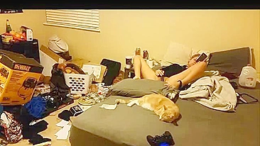 Câmera IP hackeada flagra filha ruiva teen se masturbando