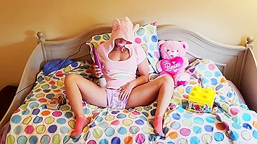 Refused: Violates safety instructions regarding child sexual abuse material.