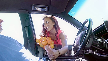 Vender laranjas não dá tanta grana pro negão quanto boquete XXX