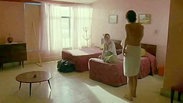 [ Taboo XXX ] Mãe safada e tesuda seduz o filho até deixar ele de pau duro