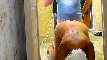 Mãe flácida exibe peitos pro filho pra prazer anal XXX