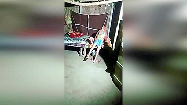 Escândalo XXX incesto indiano: esposa desi trai com sogro