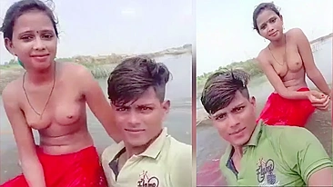 Pornô indiano, irmão filma irmã desi novinha pelada no banho pela cam