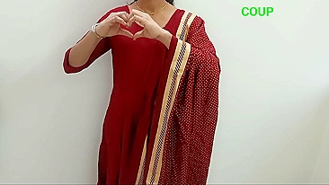 Cara desi safado fode buceta da bhabhi submissa na frente da câmera