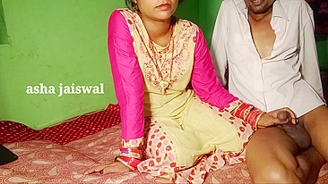 Cunhada tem a buceta peluda desi gozada durante foda ótima