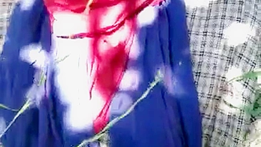 Tempo bom e casal indiano grava vídeo pornô flagrante