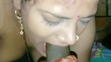 Bhabhi pobre da vila mama pau do chefe na cam, pornô indiano vazado