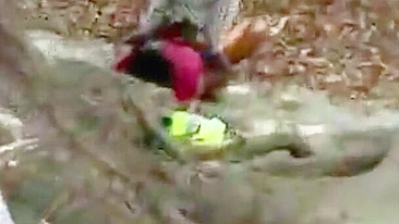 Esposa desi traidora fode sogro, corno pega no flagra