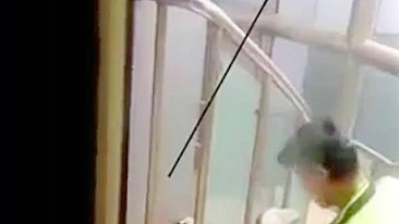 Funcionários de shopping indiano pegos no flagra transando por colega