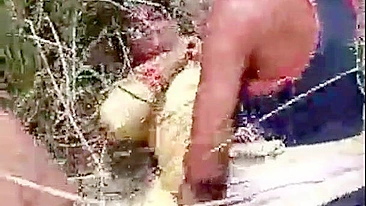 Amantes indianos safados nem imaginam que vão ser pegos