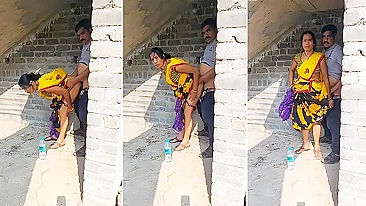 Bigodudo fode amante indiana de quatro antes do flagra