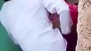 Flagra de cara inocente fodendo indiana de quatro