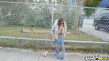 Mamãe suja foi fodida forte no carro e jogada na rua