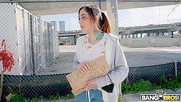 Mamãe pobre fofa foi pega na rua e respondeu perguntas safadas