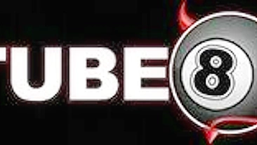 Cara fode estrela pornô peituda e goza no rosto da loira