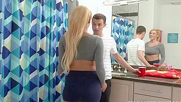 Latinona grossa de tetonas naturais cuida bem do pau do enteado