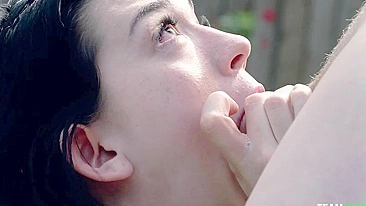 Morena Riley mama pau do amante em vídeo POV. #XXX #TeamSkeet