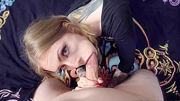 Baby Sid é uma putinha safada que ama chupar pau e lamber bolas. #XXX #TeamSkeet