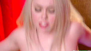 Padre dá prazer safado pra esposa insatisfeita no confessionário