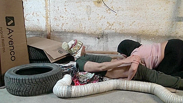 Mãe árabe tesuda mama pau de mendigo ao ar livre