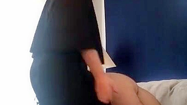 Mãe árabe mandona fode o marido por trás com strapon XXX