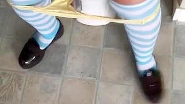 Mãe tunisiana exótica de peitões XXX mostra a buceta no vaso