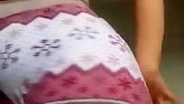 Mãe árabe excitada de peruca loira dança e mostra bundão XXX