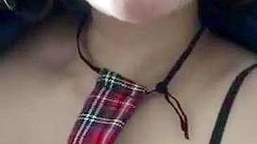 Mãe árabe safada mama dildo gigante na frente da câmera