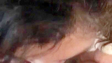 Garota libanesa amadora posa pra vídeo XXX chupando o pau do amante