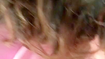 Vadia muçulmana novinha peituda mama pau por grana em POV