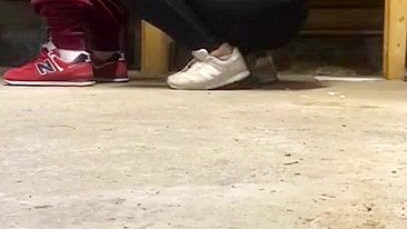 Esposa muçulmana lambe o cu do marido porco