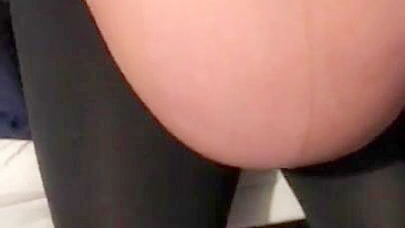 Mãe egípcia mostra peitões XXX e barriga sexy de grávida