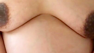 Vadia grávida de barrigão abre boceta sexy XXX em casa