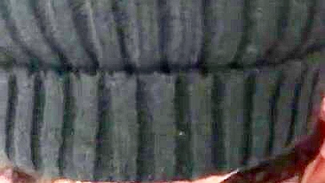 Marido fode mãe de Dubai de rosto escondido na boca em pornô POV