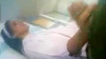 Freira pecadora real gravada no celular fodendo na igreja com fiel